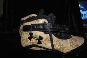 under armour salute to service