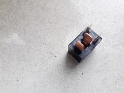 Mitsubishi mr588567 реле