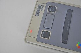 Super Nintendo SNES & 12 Spiele + 2 Controller (Mega Man X Super Street Fighter)