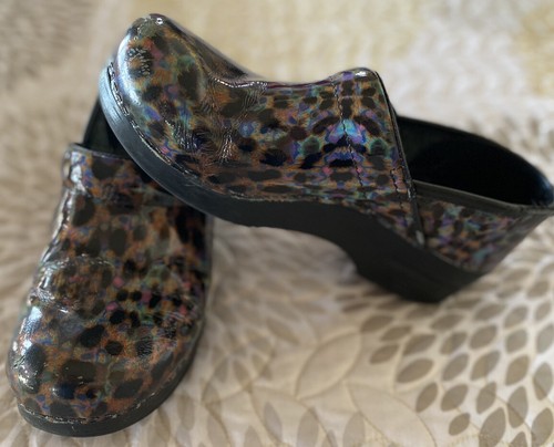multi leopard dansko
