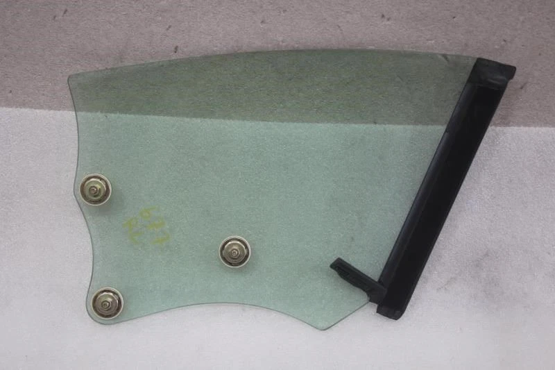 Lexus SC430 2005 lado izquierdo del conductor cuarto trasero ventana de cristal Foto 2 de 4