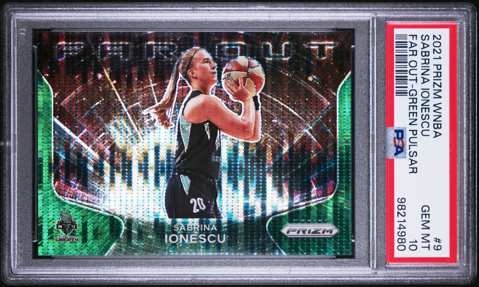 2021 Prizm WNBA Sabrina Ionescu Far Out Green Prizm /25 PSA 10 WNBA Liberty