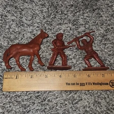 3 Vintage Tim Mee Frontier Soldiers Horse Colonial Davy Crockett Daniel Boone