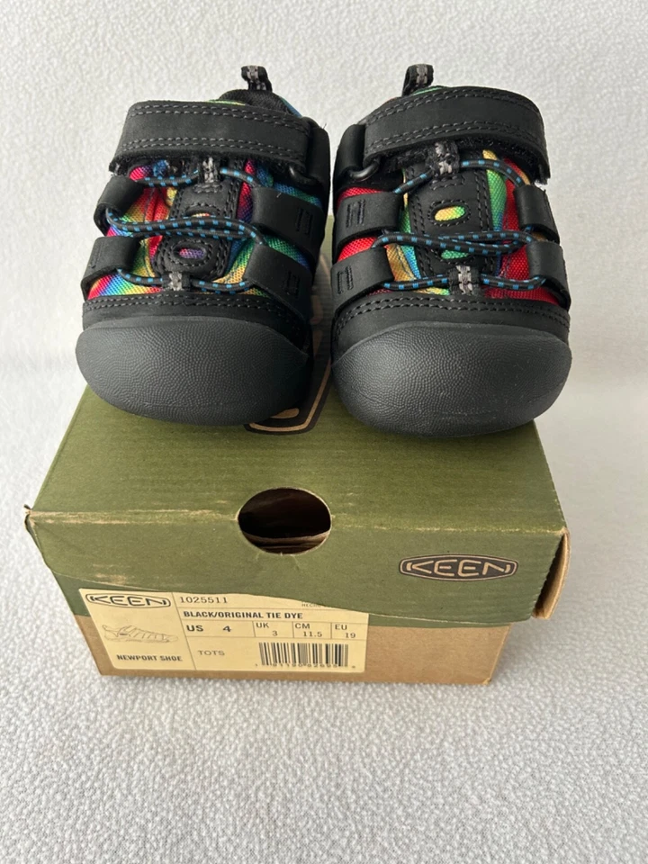 Keen 学步儿童鞋 Newport 黑色领带染料 4 码全新 — 第 2/4 张图片