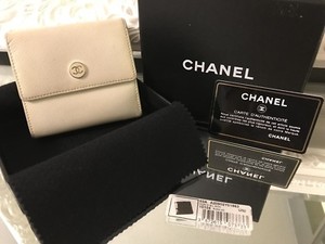 caviar chanel wallet