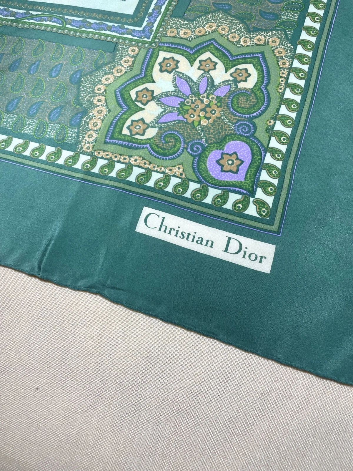 Foulard Christian Dior vert cachemire 