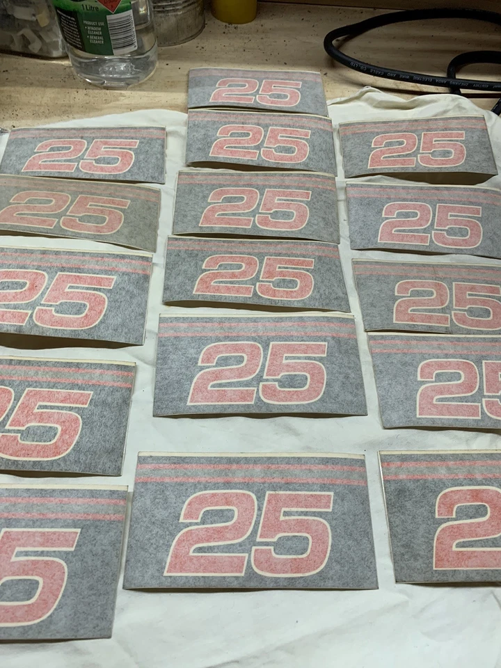 EVINRUDE / JOHNSON ( 25 ) OUTBOARD BOAT MOTOR DECAL / STICKER ( ORIGINAL OEM ) - Image 2 of 4