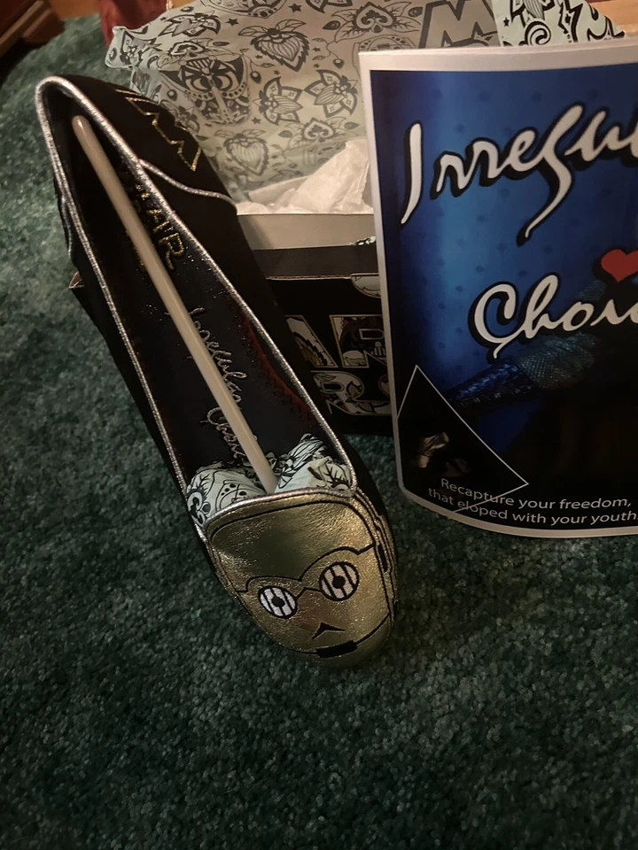 Zapatos para mujer Disney Star Wars C3PO talla 8,5 - nuevos en caja y embalaje originales Foto 2 de 4