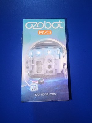 Ozobot Evo Full Set in White/Blue - Used, barely used
