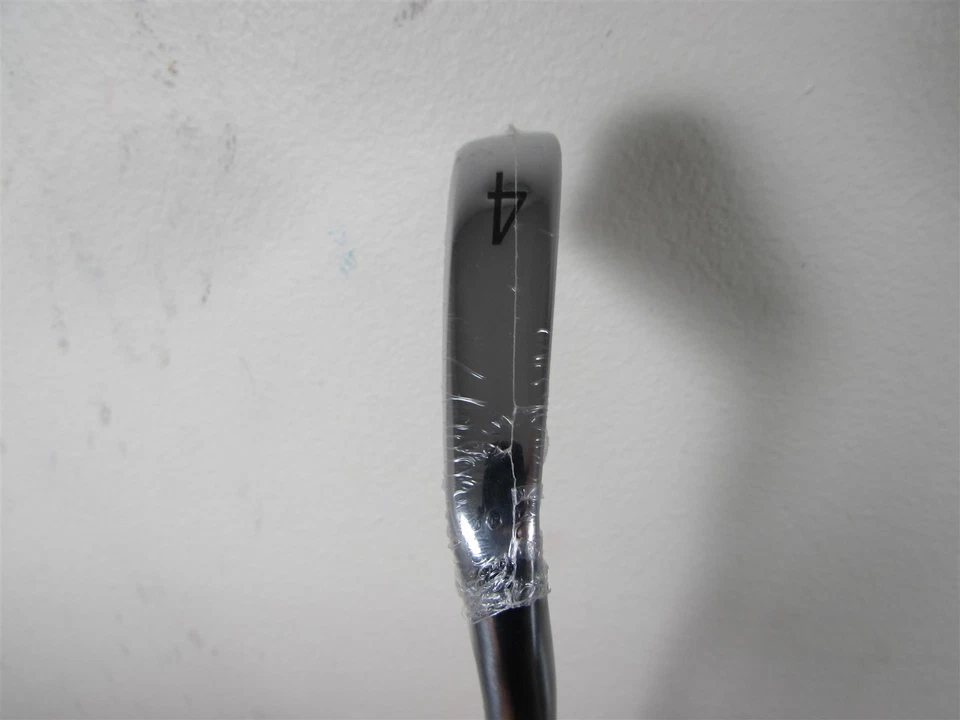 Titleist Golf 718 MB 24* 4 Iron Stiff Flex (S) KBS Tour-V 110 Steel Shaft - Image 2 of 4