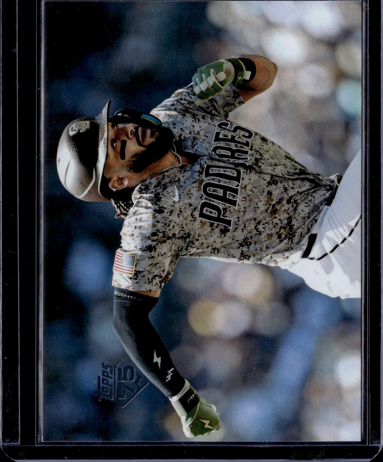 2026 Topps Series One Fernando Tatis Jr. True Photo #333