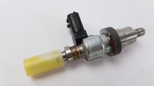 Genuine OE RENAULT Injector 8200766475
