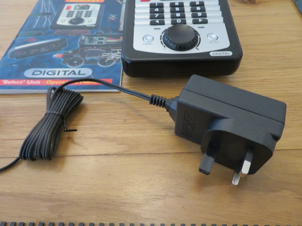 HORNBY DCC R8213 SELECT DIGITAL CONTROLLER / UPDATED to 1.6  unboxed - Image 2 of 4