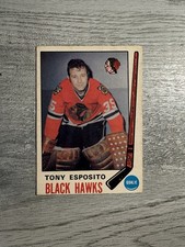 1969-70 OPC #138 Blackhawks Tony Esposito Rookie Goalie Card. rookie card picture