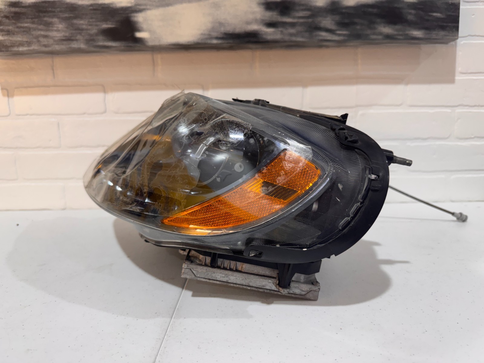 Maserati Quattroporte LEFT Headlight P/N 263391