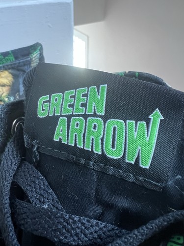 Size 7 - Converse DC Comics x Chuck Taylor All Star High Green Arrow - Picture 9 of 10
