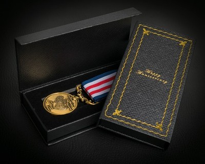An unserem 17. HOCHZEITSTAG Lange Gottesdienste/Tapferkeitsmedaille in Geschenkbox. Gold
