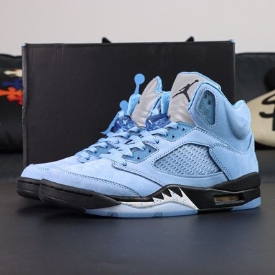 Jordan 5 Retro UNC     Sneaker NEU ungetragen mit Karton . Gekauft von SNKRS