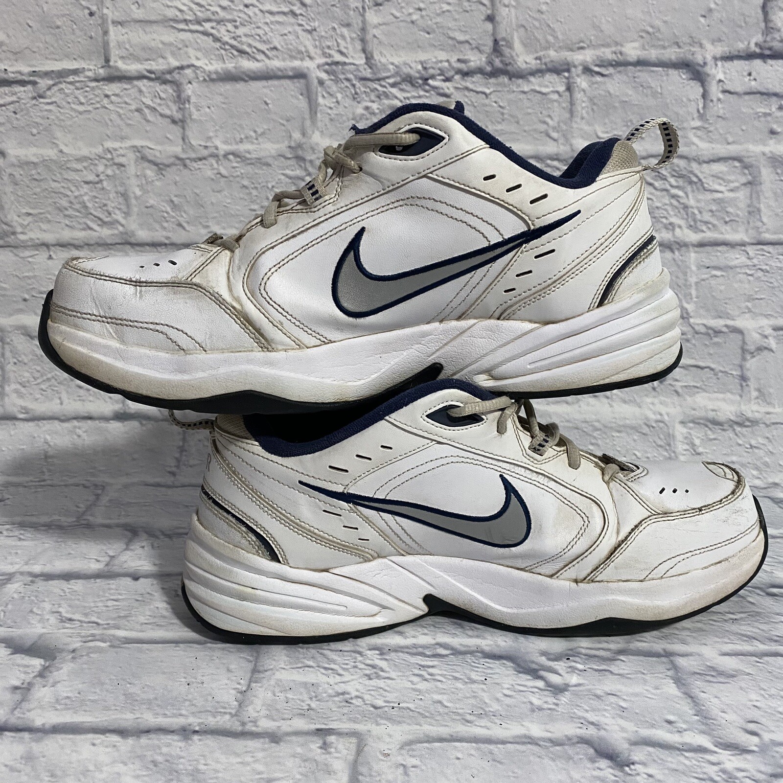 nike air monarch kids