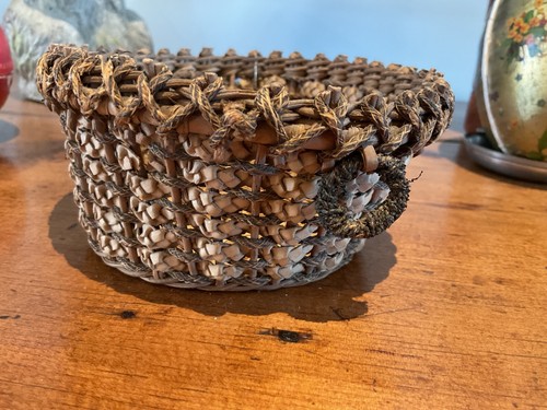 ~Vintage Spun Cotton/Batting Easter Chicks with early basket / lot of 5 chicks~ - Picture 2 of 13