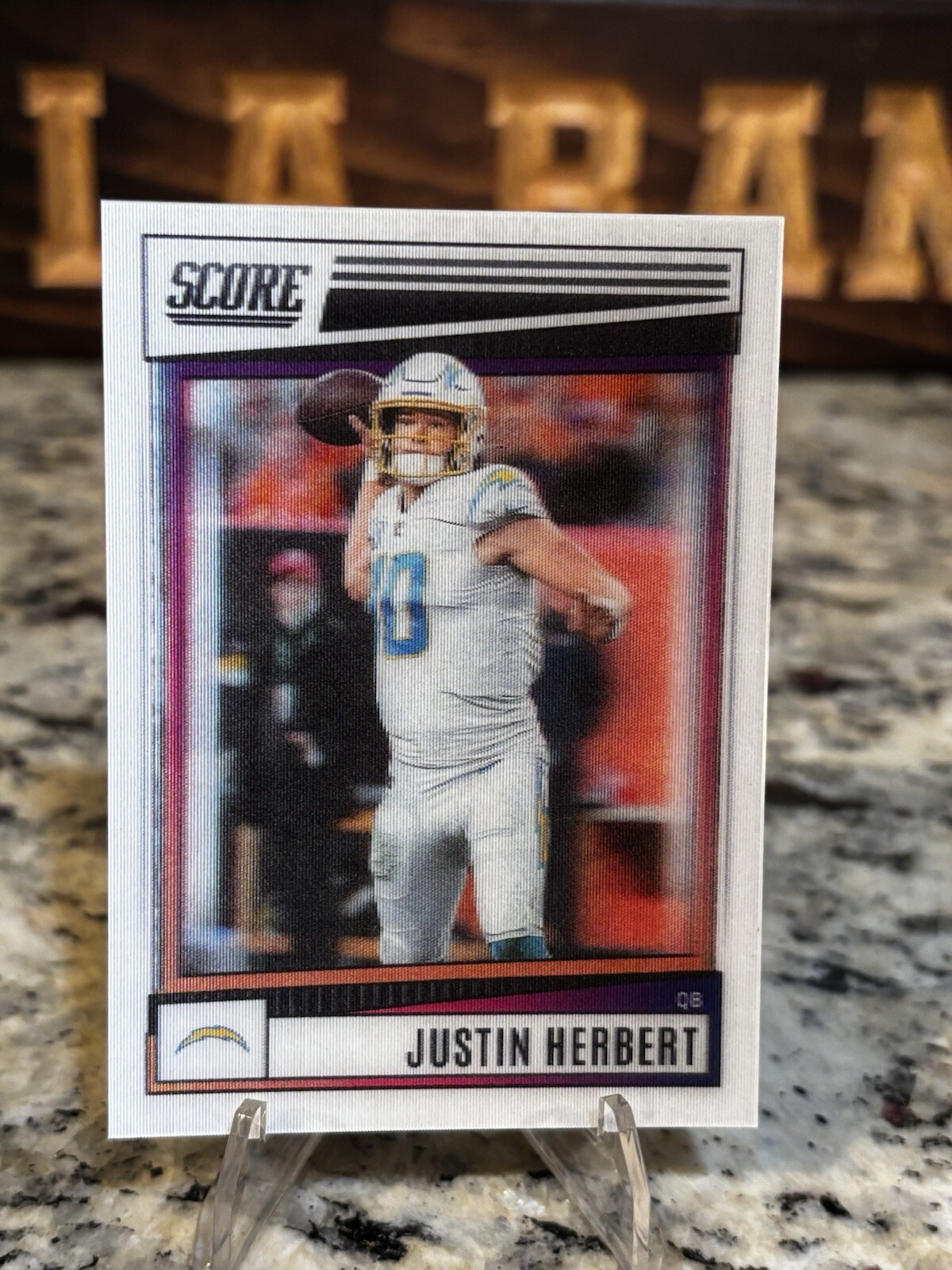 2022 Panini Score Justin Herbert Dynamic 3D Lenticular Case Hit  SSP Chargers