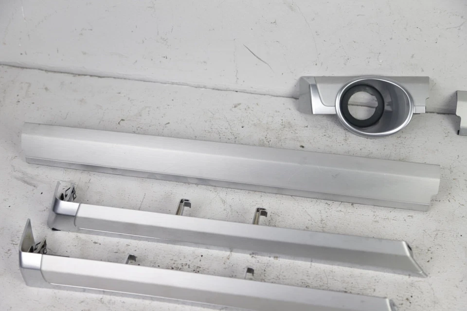 2011-2018 Porsche Cayenne Trim Panel Center Console Door Silver Aluminum Silver - Image 4 of 4