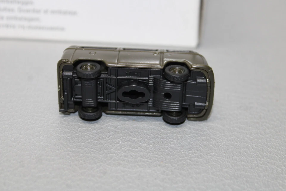 Märklin 18700 4MFor VW Bus Come Carroza 8 Sedile Scala H0 Conf. Orig. - Immagine 4 di 4