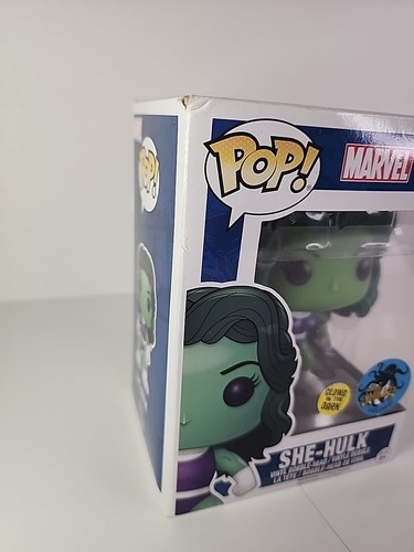 Funko Pop! Marvel She-Hulk #147 Glow in the Dark Comikaze Exclusive Vinyl Figure - Picture 2 of 15