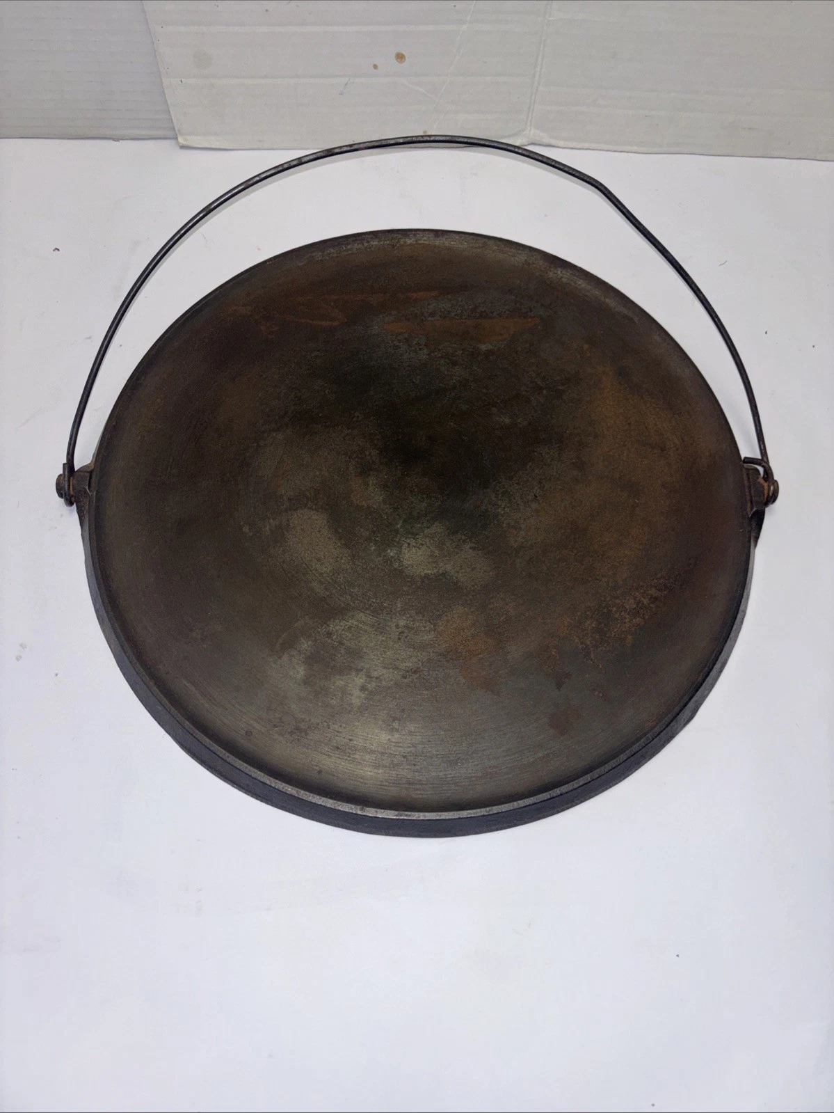 Griswold #14 Cast Iron Round Griddle Pan with Bailed Handle 618 Erie PA Nice