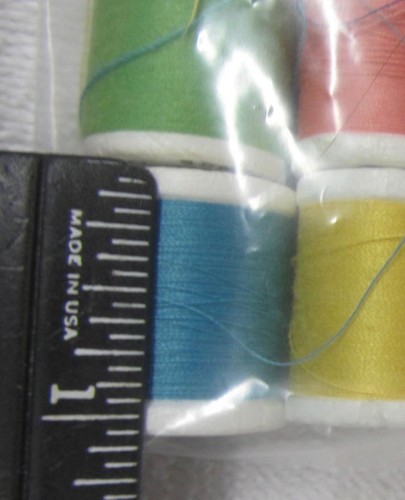 Nice Lot Of 26 Small 1" Spools Of Thread New & Used Assorted Colors - Picture 4 of 4