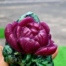 306G  Natural green Ruby zoisite (anylite) crystal Carving lotus flowers