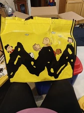 SH2- Large Character Reusable Shopping Tote Bag Peanuts yellow shirt