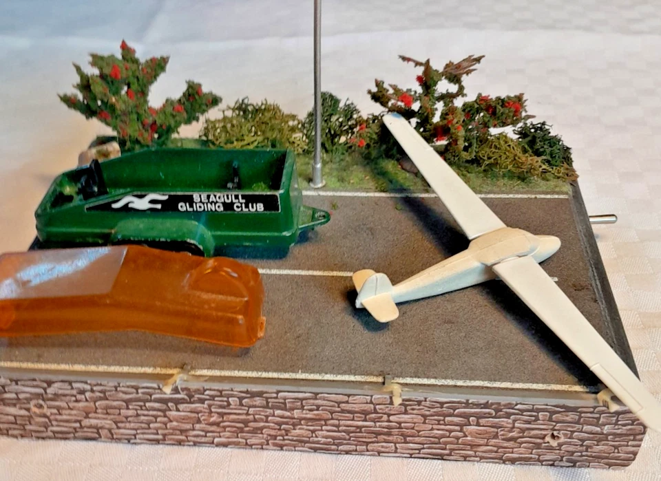 Matchbox Superfast - Glider Transporter mit Segelflugzeug beladen - Bild 4 von 4