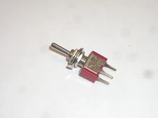 GC ELECTRONICS 35-077 SPDT (ON)OFF(ON) PCB MINI MOMENTARY TOGGLE SWITCH 5A125VAC
