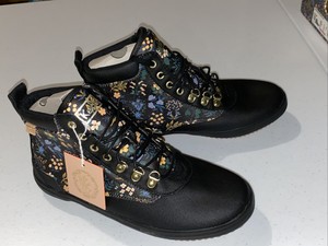 keds water resistant shoes