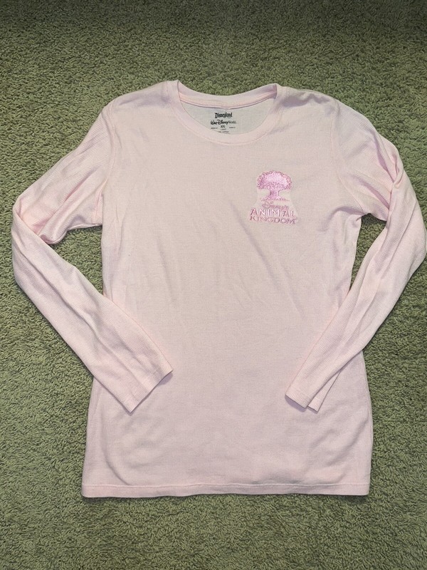 Woman’s Walt Disney World Animal Kingdom Pullover Waffle Shirt  Sz XXL