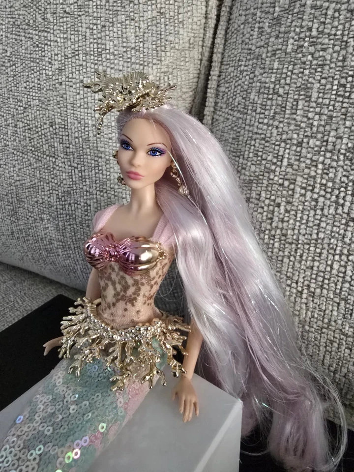 Barbie Signature King Ocean Ken Merman muñeca y Barbie Enchantress Mermaid Foto 3 de 4