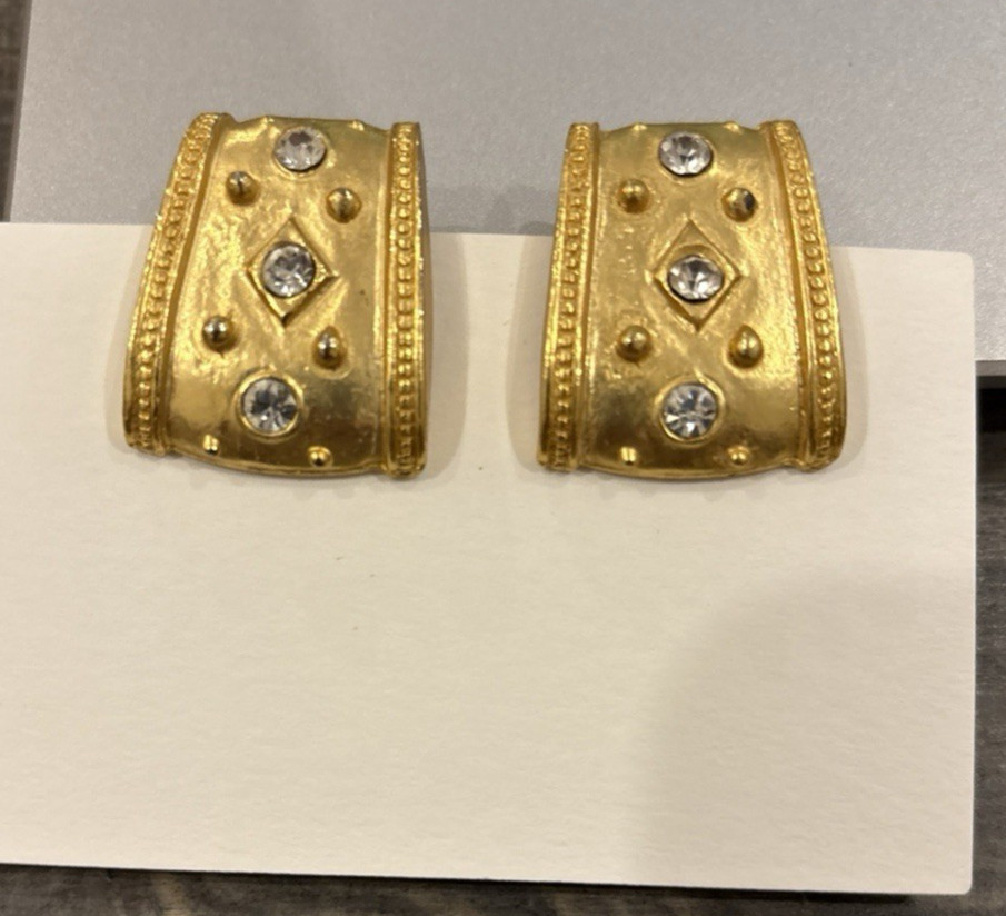 Vintage Gold Tone Rhinestone Clip On Earrings