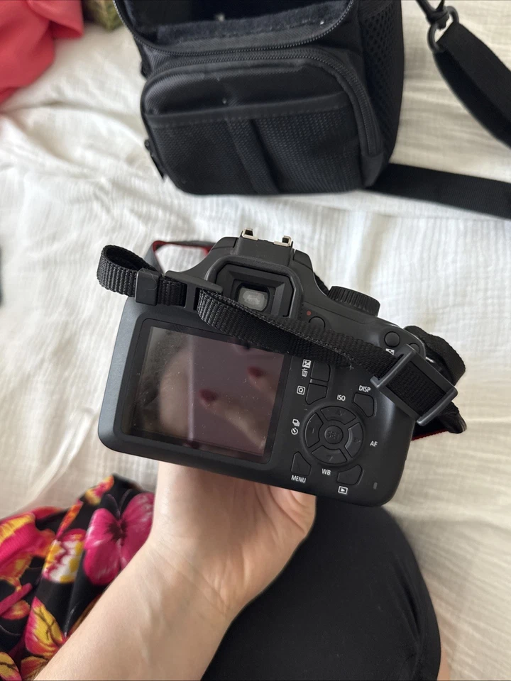 Canon EOS 4000D, photo 4 of 5