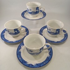 Royal Norfolk Blue Willow Cups And Saucers Set Of 4 Vintage Blue White China