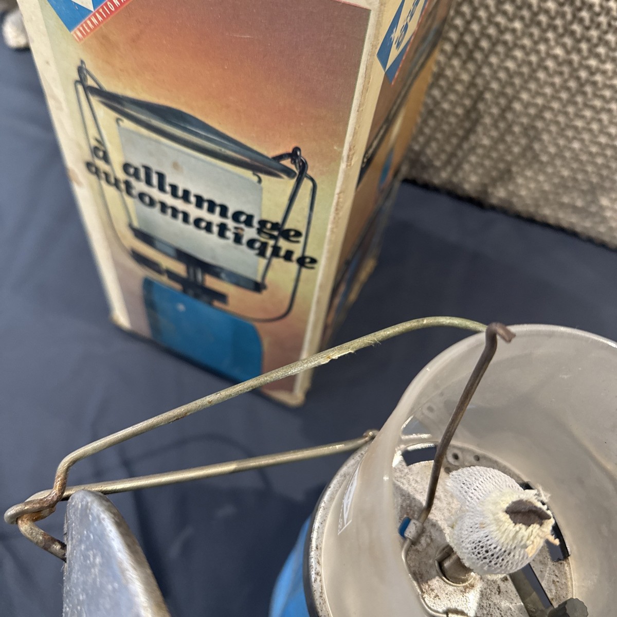 Lanterne Camping Camping Gaz Lumogaz C200 – Métal Bleue – Occasion