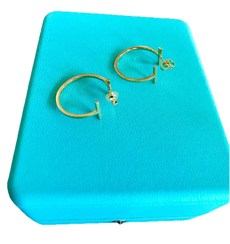 正品蒂芙尼 T 环状耳环 18k 黄金中号 1820 美元 — 第 3/4 张图片