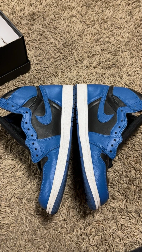 Jordan 1 Mid "Negro Azul Real" Talla 10.5 Hombre Con Caja Foto 3 de 4