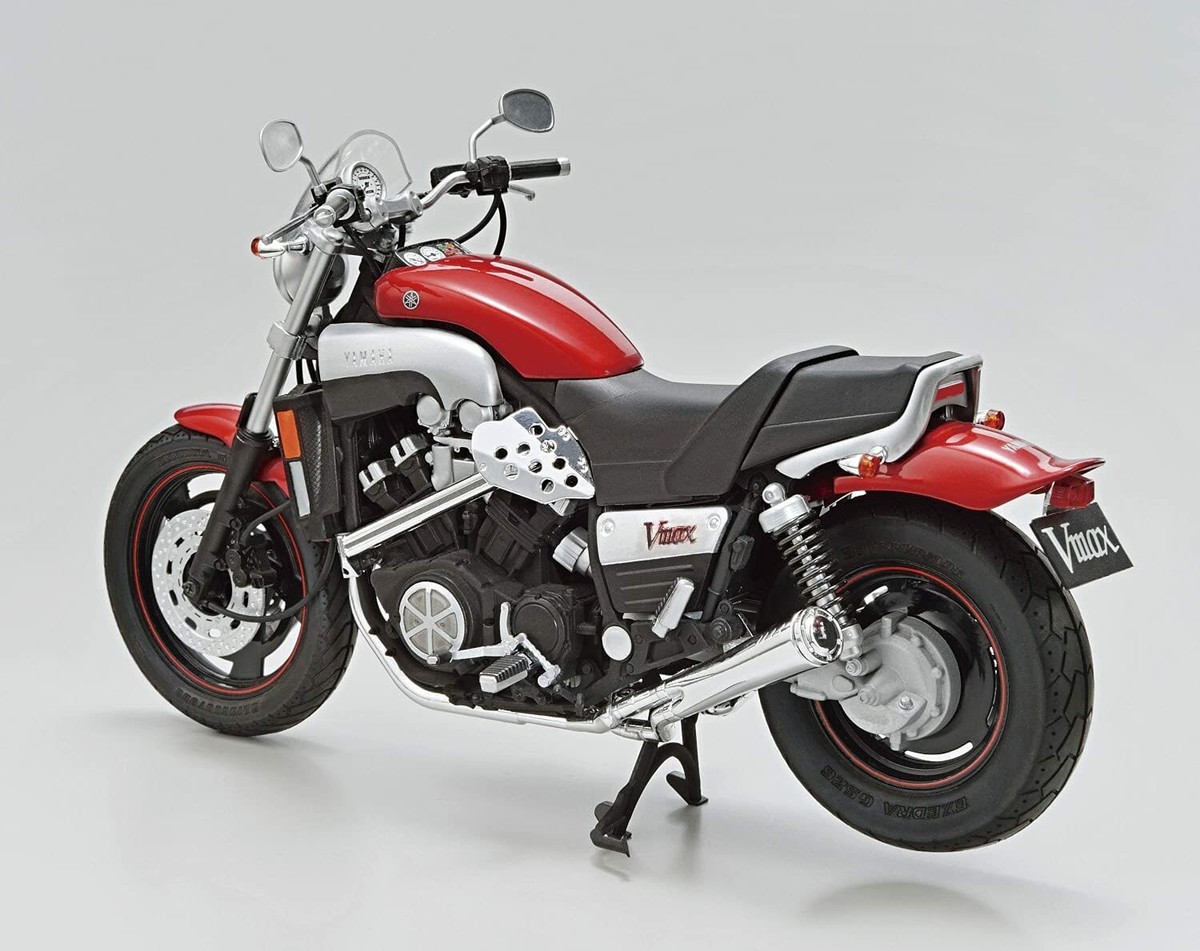 Aoshima The Bike 1/12 Yamaha 5GK Vmax '04 /w Custom Parts Plastic