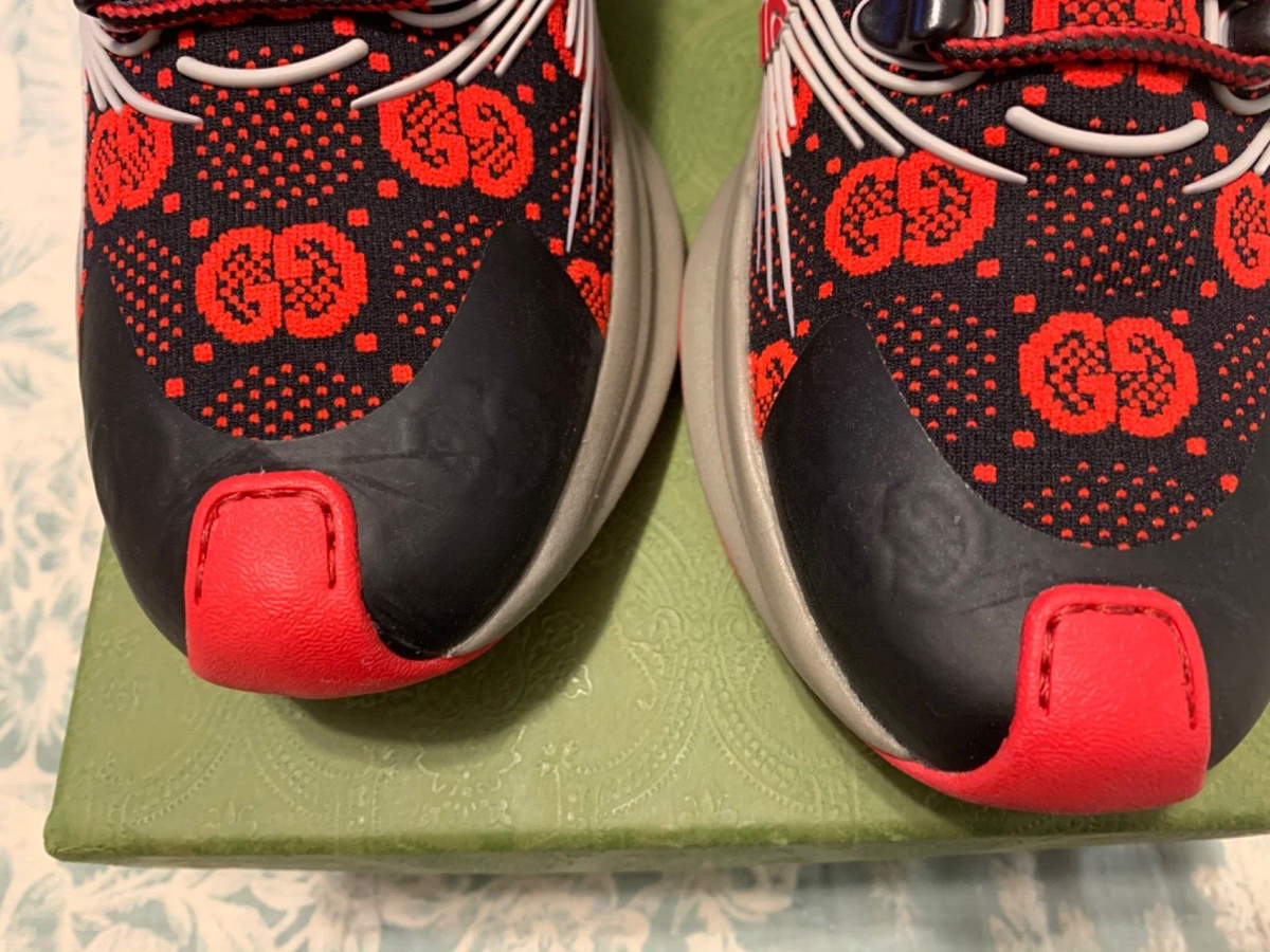NIB Gucci Run G Logo GG Technical Knit Run  Red /Bback Sz 10G / US 10.5 $920 Gucci Run Knit Sneaker Size 10/ US 10.5 Black Red GG  main image 4