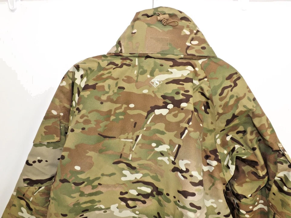 Tru-Spec Cold weather camouflage NYLON coat Item # 2026  with Hood - SIZE M - Image 4 of 4