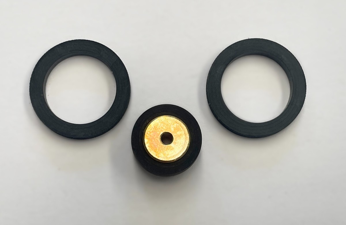 Tascam Portastudio 246 Service Kit - Belt Pinch Roller Tascam Portastudio 246 Service Kit - Belt Pinch Roller