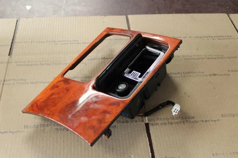 2001 2002 2003 LEXUS LS430 КОНСОЛЬ БЕЗЕЛЬ ДЕРЕВЯННАЯ ОТДЕЛКА LK04 74110-50070 - Изображение 2 из 4