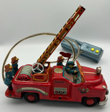 Vintage T.N Tin Lithograph Battery Operated Remote Controlled Fire Engine OG BOX