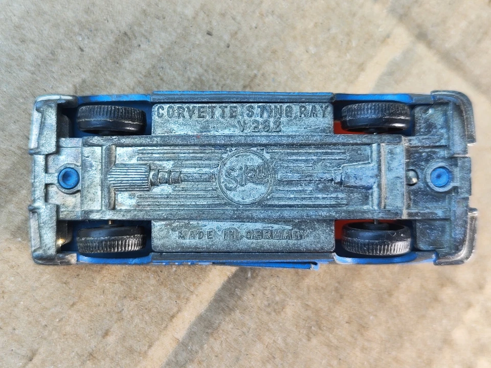 Raro Coche Retro Vintage Corvette Sting Ray, V 282, Siku, Alemania, Modelo de Coche Pequeño Foto 4 de 4